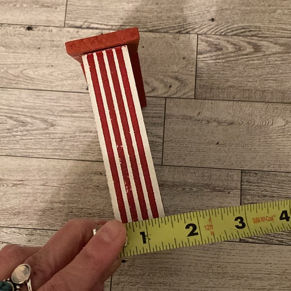 Target Dollar Spot Bullseye’s Playground 2-Piece Wooden Summer Beach Lake Houses - Picture 13 of 15